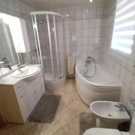 Maison De Chez Louis Sondernach