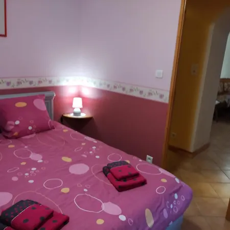 Maison De Chez Louis Tatil Evi *